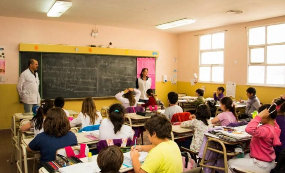Aprender 2025: la desigualdad sigue marcando el aula aprender 2025 maestros