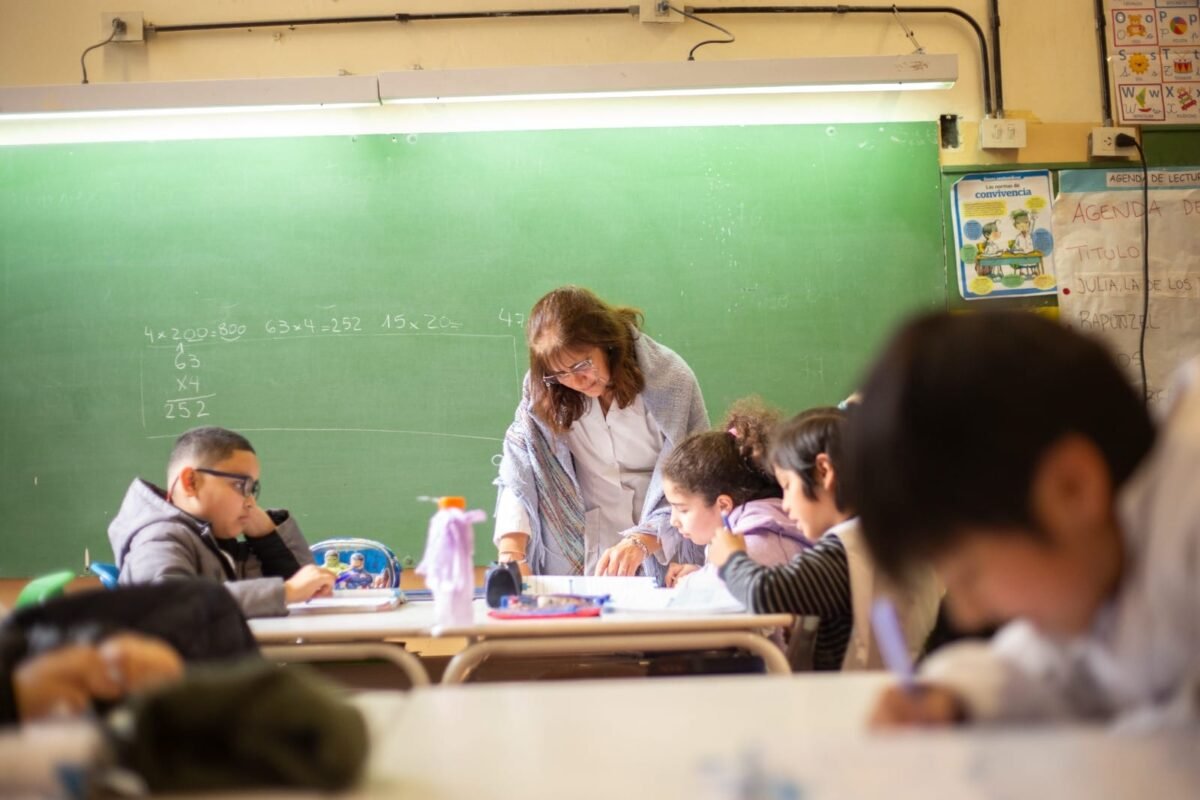 Escuelas porteñas: ¿cuidar o trasladar responsabilidades?